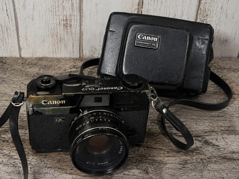 Canon Canonet QL17 GIII, a 35mm film rangefinder camera